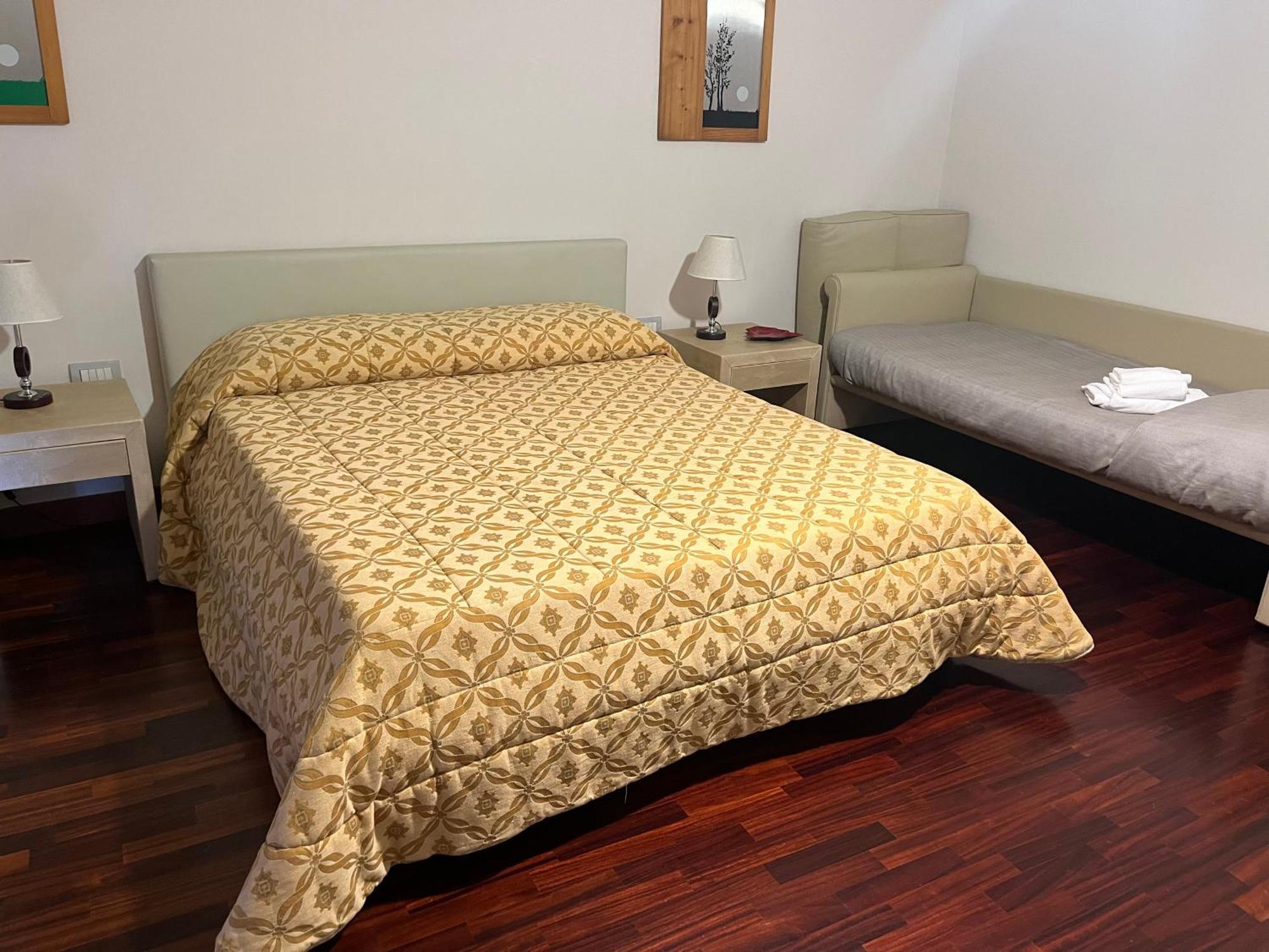 Gioviale Rooms Портичи Екстериор снимка